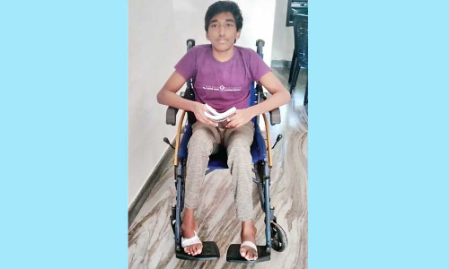 എല്ലാവരുമൊന്ന്​ സഹായിച്ചാൽ ഡാനിഷ്​ ഹസന്​ സ്വന്തം കാലിൽ നടക്കാനാവും