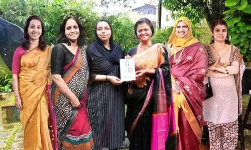 ഇരുപത്തിയൊന്ന് വാരിയെല്ലുകൾ പുസ്​തക പ്രകാശനം