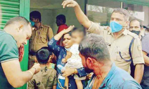 വി​നോ​ദ​സ​ഞ്ചാ​രി​ക​ൾ​ക്ക്​ മ​ർ​ദ​നം: പ്ര​തി​ക​ൾ​ക്കെ​തി​രെ ന​ട​പ​ടി​യെ​ടു​ത്തി​ല്ല