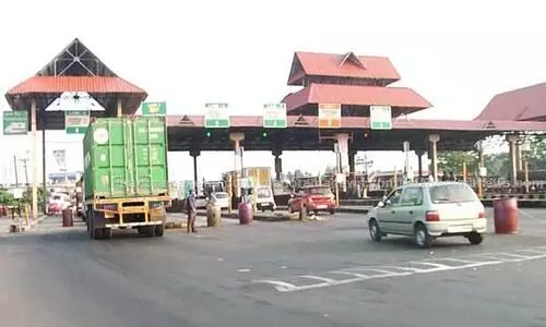 paliyekkara toll plaza