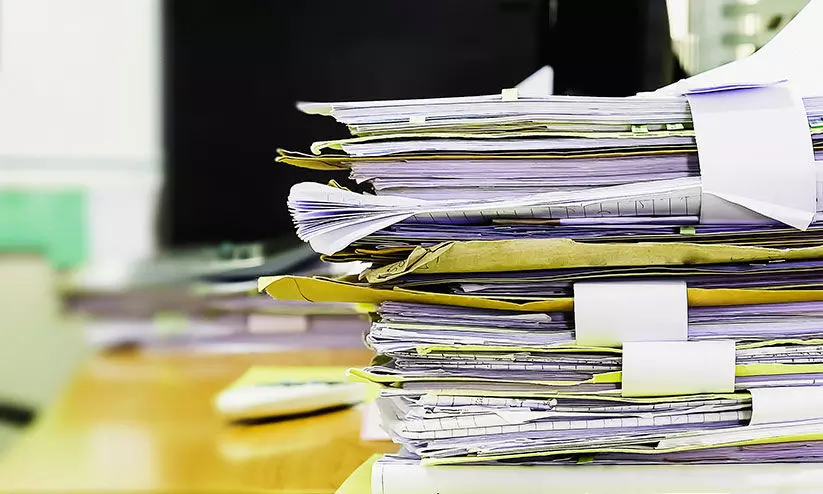 ജോലിഭാരം, ആൾക്ഷാമം; പൊറുതിമുട്ടി ഗ്രാമപഞ്ചായത്ത്​ ജീവനക്കാർ