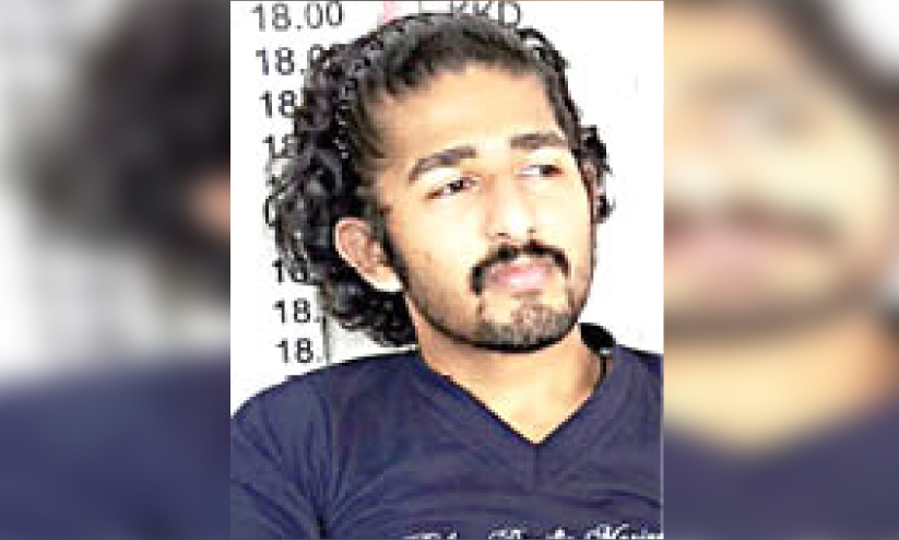 പെരുന്തേനരുവിയിൽ യുവാവിെൻറ മുങ്ങിമരണത്തിൽ ദുരൂഹതയെന്ന് പരാതി പെരുന്തേനരുവിയിൽ യുവാവിെൻറ മുങ്ങിമരണത്തിൽ ദുരൂഹതയെന്ന് പരാതി