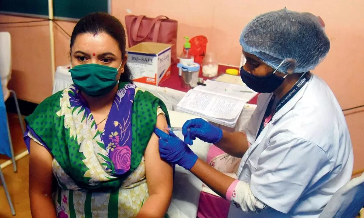 രണ്ട് ഡോസ് വാക്സിൻ സ്വീകരിച്ചവരിൽ രോഗബാധ തീരെ കുറവെന്ന് കണക്കുകൾ രണ്ട് ഡോസ് വാക്സിൻ സ്വീകരിച്ചവരിൽ രോഗബാധ തീരെ കുറവെന്ന് കണക്കുകൾ