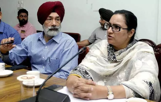 പഞ്ചാബിൽ വീണ്ടും രാജി; സിധുവിനെ പിന്തുണച്ച്​ മന്ത്രി റസിയ സുൽത്താന രാജിവെച്ചു