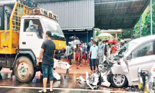 കോഴിച്ചെന അപകടം: നൊമ്പരമായി കുഞ്ഞു ആയിഷ;  അ​പാ​യ​സൂ​ച​ന ബോ​ർ​ഡു​ക​ൾ ഉ​ട​ൻ സ്ഥാ​പി​ക്കു​മെ​ന്ന്  പ​ഞ്ചാ​യ​ത്ത് പ്ര​സി​ഡ​ൻ​റ്​