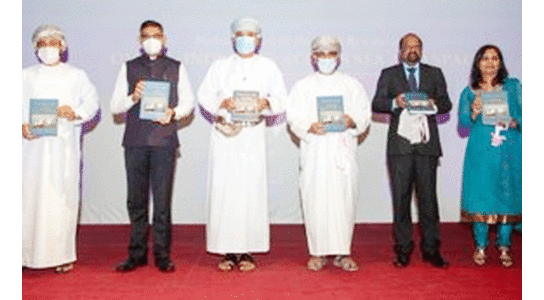 ഒ​മാ​ൻ-​ഇ​ന്ത്യ ബ​ന്ധം  പു​സ്​​ത​കം പ്ര​കാ​ശ​നം ചെ​യ്​​തു