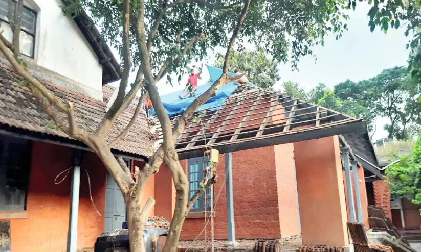 ജില്ല പൈതൃക മ്യൂസിയം: ചെമ്മാട് ഹജൂര് കച്ചേരിയിൽ നിർമാണം പുരോഗമിക്കുന്നു ജില്ല പൈതൃക മ്യൂസിയം: ചെമ്മാട് ഹജൂര് കച്ചേരിയിൽ നിർമാണം പുരോഗമിക്കുന്നു