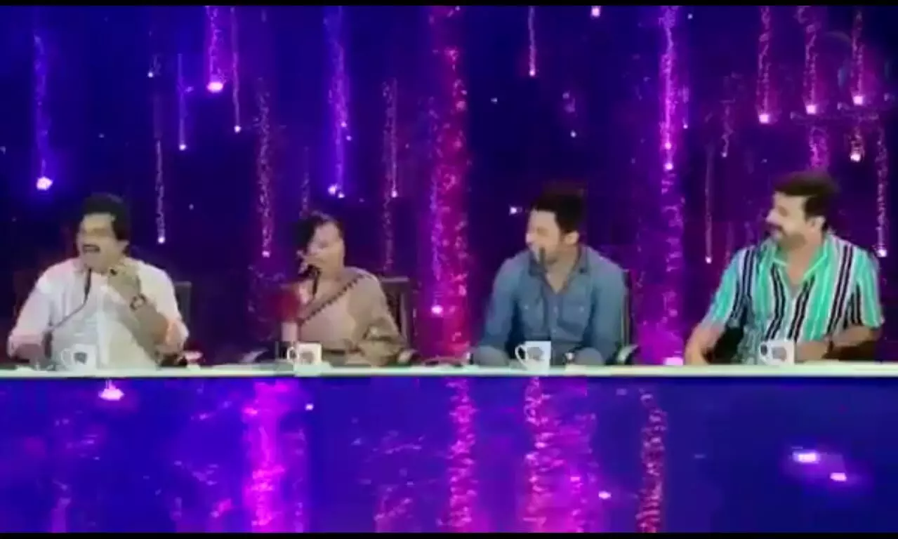 monson mavunkal fake antique scam case viral video of mg sreekumar from music reality show monson mavunkal fake antique scam case viral video of mg sreekumar from music reality show