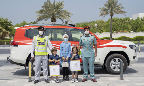 പൊലീസിനെ കാണാൻ​ കുരുന്നുകൾക്ക്​ മോഹം; ഏറ്റെടുത്ത്​​ പൊലീസ്​