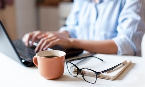 വർക്​ ​ഫ്രം ഹോമിന്​ വിട; സൈബർ പാർക്കിൽ ജീവനക്കാർ ഓഫിസിലേക്ക്