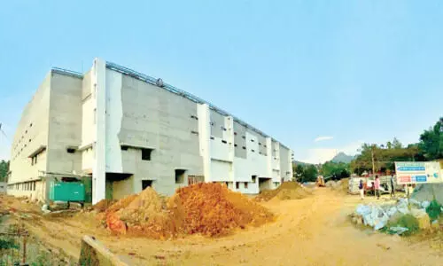 അമ്പിലേരി ഇൻഡോർ സ്​റ്റേഡിയം നിർമാണം അന്തിമഘട്ടത്തിൽ