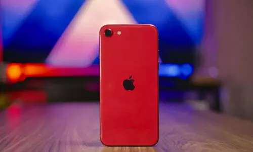 പുതിയ ഐഫോൺ എസ്.ഇ 23,499 രൂപയ്​ക്ക്​ സ്വന്തമാക്കാം; കിടിലൻ ഓഫറുമായി ഫ്ലിപ്​കാർട്ട്​