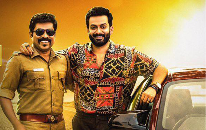 ഡ്രൈവിങ് ലൈസൻസും ബോളിവുഡിലേക്ക്; പൃഥ്വിയുടെയും സുരാജിെൻറയും റോളിൽ സൂപ്പർതാരങ്ങൾ ഡ്രൈവിങ് ലൈസൻസും ബോളിവുഡിലേക്ക്; പൃഥ്വിയുടെയും സുരാജിെൻറയും റോളിൽ സൂപ്പർതാരങ്ങൾ