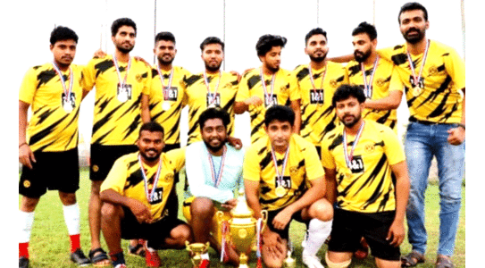 ലീഗ് ഫുട്ബാൾ: അവ​േഞ്ചഴ്​സ്​ ജേതാക്കൾ