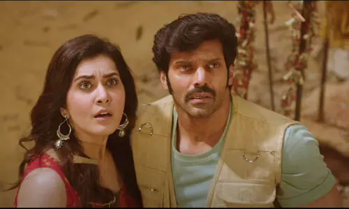 ആര്യയും റാഷി ഖന്നയും ഒരുമിക്കുന്ന അരൺമ​നൈ 3; പേടിപ്പെടുത്തുന്ന ട്രെയിലർ പുറത്തുവിട്ട്​ അണിയറപ്രവർത്തകർ