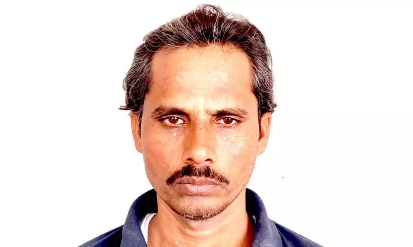 ശമ്പളം കിട്ടാതെ യു.പി സ്വദേശി ദുരിതത്തിൽ ശമ്പളം കിട്ടാതെ യു.പി സ്വദേശി ദുരിതത്തിൽ