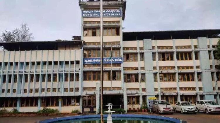 നഗരസഭയിൽ ബജറ്റ് വിശദീകരണം നടത്തി ; അശോകപുരത്തെ ഭൂമിയിൽ രണ്ട് ശ്‌മശാനങ്ങൾ നിർമ്മിക്കും