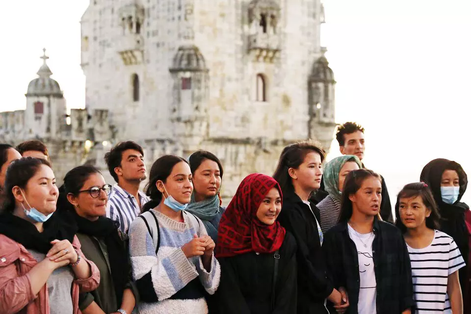 താലിബാനെ ഭയന്ന് അഫ്ഗാൻ വനിത ഫുട്ബാൾ താരങ്ങൾ പോർച്ചുഗലിൽ അഭയം തേടി താലിബാനെ ഭയന്ന് അഫ്ഗാൻ വനിത ഫുട്ബാൾ താരങ്ങൾ പോർച്ചുഗലിൽ അഭയം തേടി