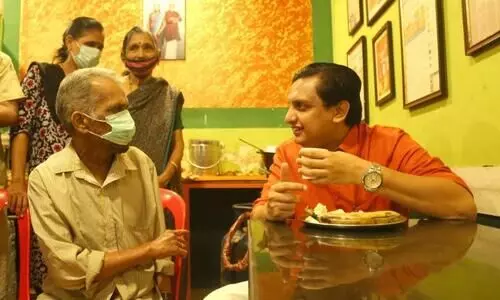 vijayan and mohana travel couples