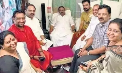 K Sudhakaran, Monson Mavunkal