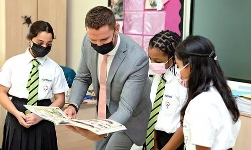 ദുബൈയിൽ നാളെ മുതൽ ക്ലാസ്​ മുറി പഠനം മാത്രം