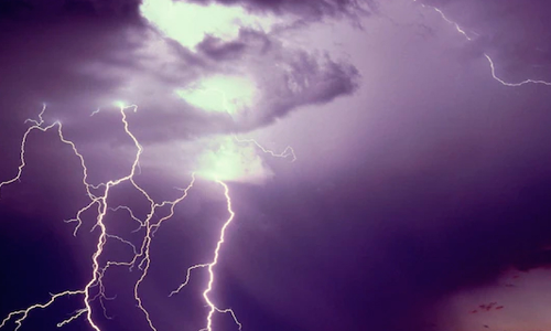 തൊഴിലുറപ്പ് ജോലിക്കിടെ അഞ്ചുപേർക്ക് മിന്നലേറ്റു