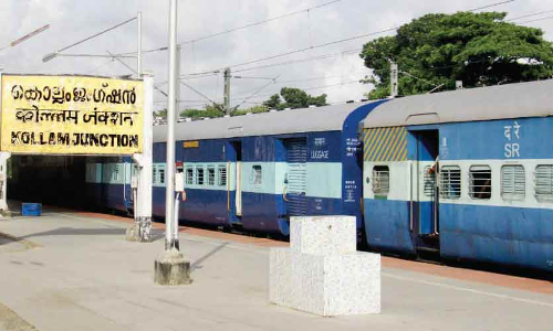 പാ​സ​ഞ്ച​ർ സ​ർ​വി​സു​ക​ളെ എ​ക്​​സ്​​പ്ര​സ്​ കു​പ്പാ​യ​മി​ടീ​ച്ച്​ രം​ഗ​ത്തി​റ​ക്കി റെയിൽവേ