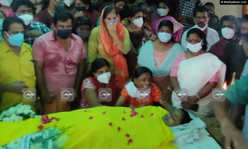 ഹൃദയം തകർന്ന്​ അമ്മ; നിധിനമോൾക്ക്​ നാടിന്‍റെ അന്ത്യാഞ്ജലി