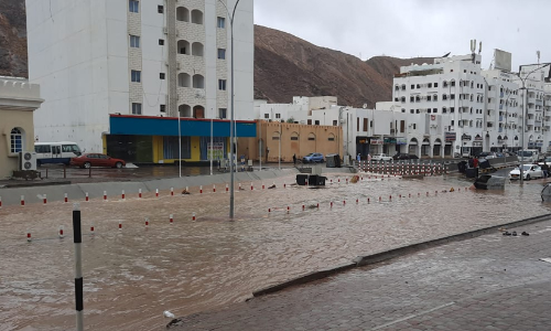 ഒമാനിൽ മഴ കനത്തു, വെള്ളപ്പൊക്കം, ഗതാഗതം മുടങ്ങി; ശഹീൻ ചുഴലിക്കാറ്റ്​​ തീരത്തിന്​ തൊട്ടരികിൽ
