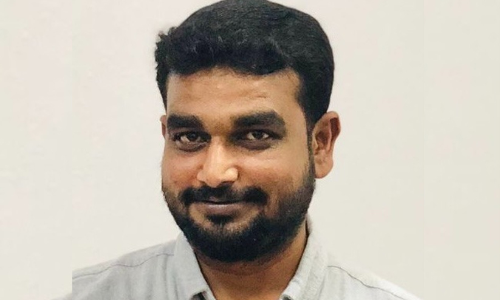 ക്രിക്കറ്റ്​ കളിക്കിടയിൽ യുവാവ്​ കുഴഞ്ഞുവീണ്​ മരിച്ചു