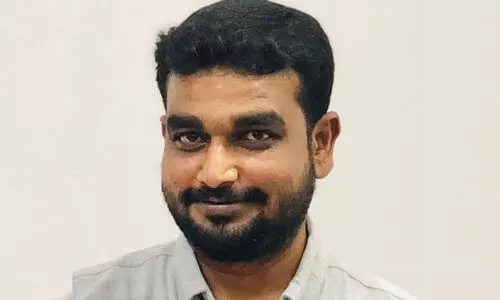 ക്രിക്കറ്റ്​ കളിക്കിടയിൽ യുവാവ്​ കുഴഞ്ഞുവീണ്​ മരിച്ചു