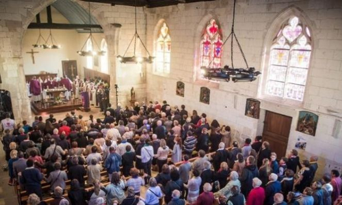 ഫ്രഞ്ച്​ കത്തോലിക്ക ചർച്ചുകളിൽ ആയിരക്കണക്കിന്​ ബാലപീഡകരെന്ന്​ റിപ്പോർട്ട്​