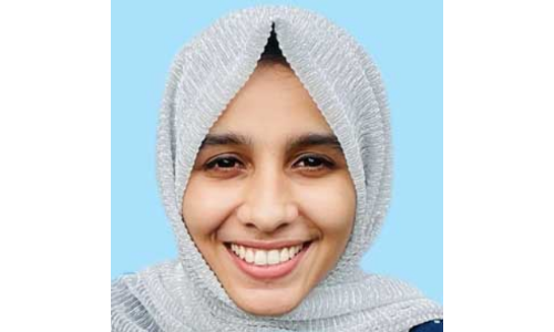 സ്​​കൂ​ട്ട​ർ അ​പ​ക​ട​ത്തി​ൽ യു​വ​തി മ​രി​ച്ചു