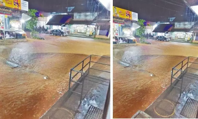 അദാനി ചതിച്ചു; മഴപെയ്താല് എകരൂല് ടൗണില് വെള്ളക്കെട്ട് അദാനി ചതിച്ചു; മഴപെയ്താല് എകരൂല് ടൗണില് വെള്ളക്കെട്ട്