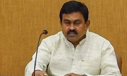 എന്നോട്​ കളിച്ചാൽ രണ്ടു മിനിറ്റിനുള്ളിൽ മര്യാദ പഠിപ്പിക്കും; ആഭ്യന്തര സഹമന്ത്രി കർഷകരോട്​ കയർക്കുന്ന ഭീഷണി വിഡിയോ പുറത്ത്​