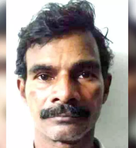 ബ​സി​ൽ യു​വ​തി​യെ ആ​ക്ര​മി​ച്ച യു​വാ​വ്​  അ​റ​സ്​​റ്റി​ൽ