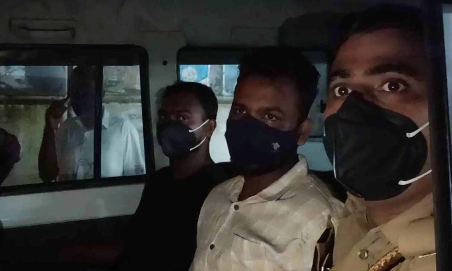 പ്രതികളെ തെളിവെടുപ്പിനെത്തിച്ചപ്പോൾ