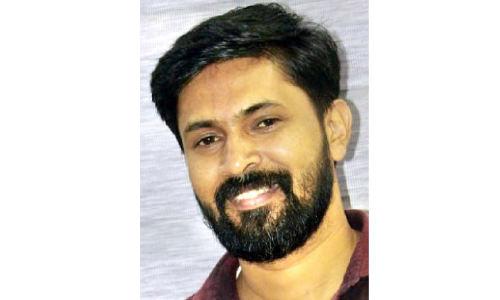 വീടുപണിക്കിടെ വീണ്​ പരിക്കേറ്റ യുവാവിന്​ സഹായം വേണം