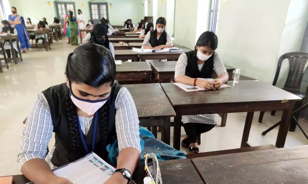 എൻജി., ഫാർമസി, ആർകിടെക്​ചർ ​പ്രവേശന പരീക്ഷാഫലം; റാങ്ക്​ പട്ടികയിൽ ഇടംപിടിച്ച്​ 24,143 പെൺകുട്ടികൾ, 23,486 ആൺകുട്ടികളും