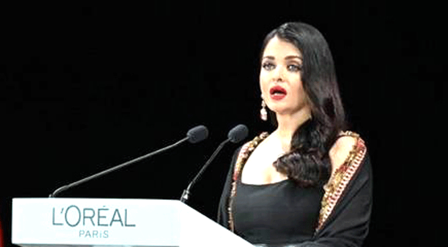 ഐശ്വര്യറായ് എക്സ്പോ വേദിയിലെത്തി ഐശ്വര്യറായ് എക്സ്പോ വേദിയിലെത്തി