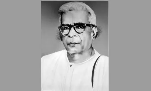 കേരള ഗാന്ധിയെ സംഘ് പരിവാർ ഏറ്റെടുക്കുമ്പോൾ