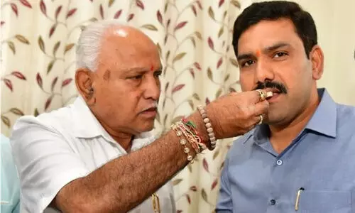 yediyurappa with son vijayendra