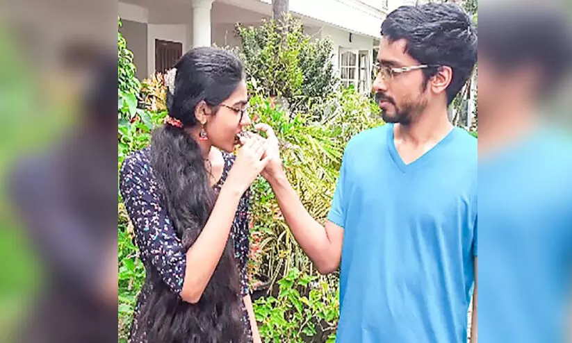 ബി.ഫാമിൽ മൂന്നാം റാങ്കി‍ന്‍റെ തിളക്കവുമായി അക്ഷര ആനന്ദ്