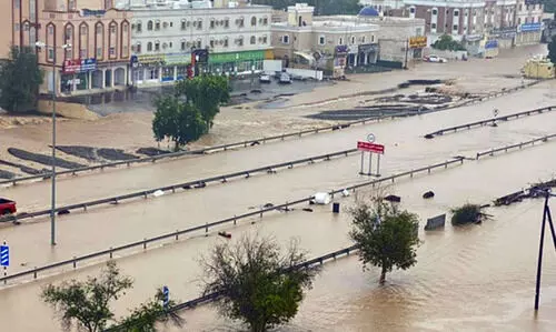 നാശം േനരിട്ട വീടുകൾക്ക് അടിയന്തര സഹായമായി 1000 റിയാൽ നാശം േനരിട്ട വീടുകൾക്ക് അടിയന്തര സഹായമായി 1000 റിയാൽ