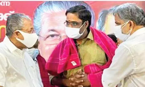 ഹിന്ദു ഐക്യവേദി മുൻ ജനറൽ സെക്രട്ടറി കേശവദാസ്​ സി.പി.എമ്മിൽ