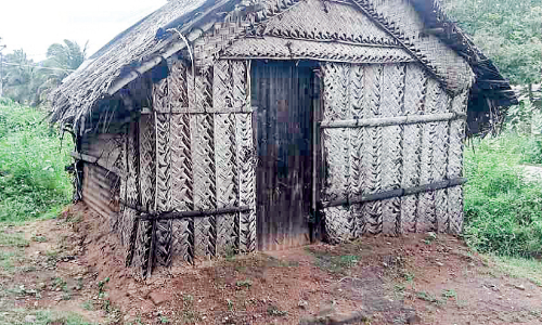 ഭവന പദ്ധതിയിൽ ഉൾപ്പെടുത്തിയില്ല; അംബേദ്കർ കോളനിക്കാർ അനിശ്ചിതകാല സമരത്തിന് ഭവന പദ്ധതിയിൽ ഉൾപ്പെടുത്തിയില്ല; അംബേദ്കർ കോളനിക്കാർ അനിശ്ചിതകാല സമരത്തിന്