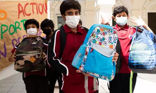 അഫ്ഗാൻ അഭയാർഥികൾക്ക് പഠനോപകരണങ്ങളുമായി വിദ്യാർഥികൾ