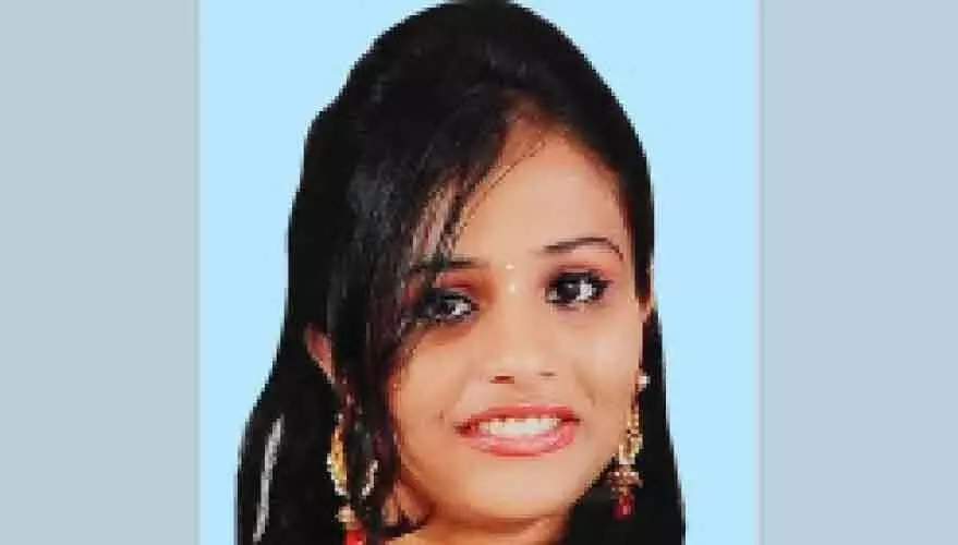 മലയാളി യുവതി പുണെയിൽ മരിച്ചനിലയിൽ; സ്ത്രീധന പീഡനമെന്ന് കുടുംബം മലയാളി യുവതി പുണെയിൽ മരിച്ചനിലയിൽ; സ്ത്രീധന പീഡനമെന്ന് കുടുംബം