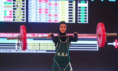 വെയ്​​റ്റ്​ ലിഫ്​റ്റിങ്​​ ചാമ്പ്യൻഷിപ്പിന്​ തുടക്കം