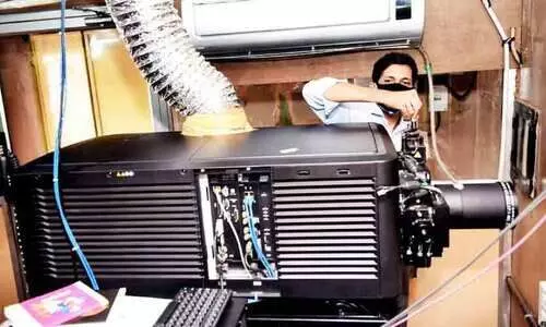 ​ൈക്ലമാക്സ് െെവകുന്നു; തിയറ്ററുകൾ തുറക്കും, തുറക്കില്ല